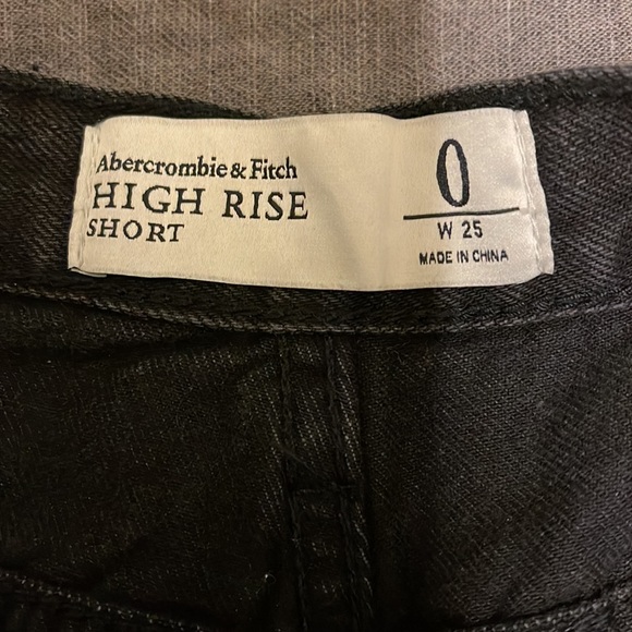 Abercrombie & Fitch High Rise Ripped Short Black Shorts Sz 25 - Picture 3 of 3